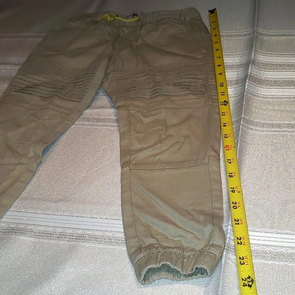 DKNY Kids NEW pants Size 6 Khaki 4-pocket NWOT